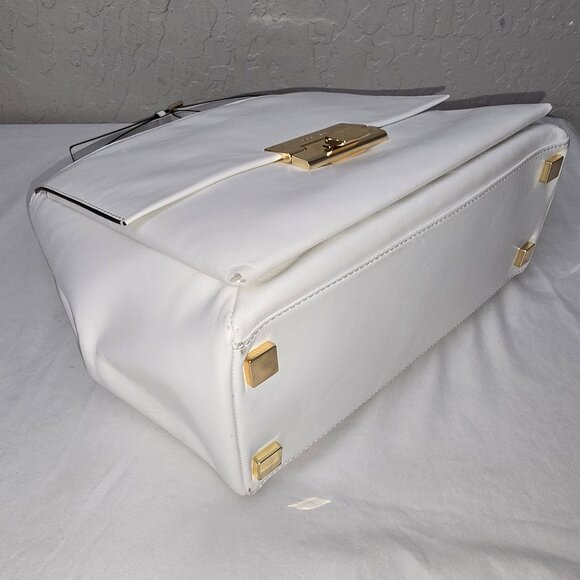 Michael Kors KARLIE White Leather Top Handle / Gold Chain Link Shoulder Bag - Picture 15 of 15